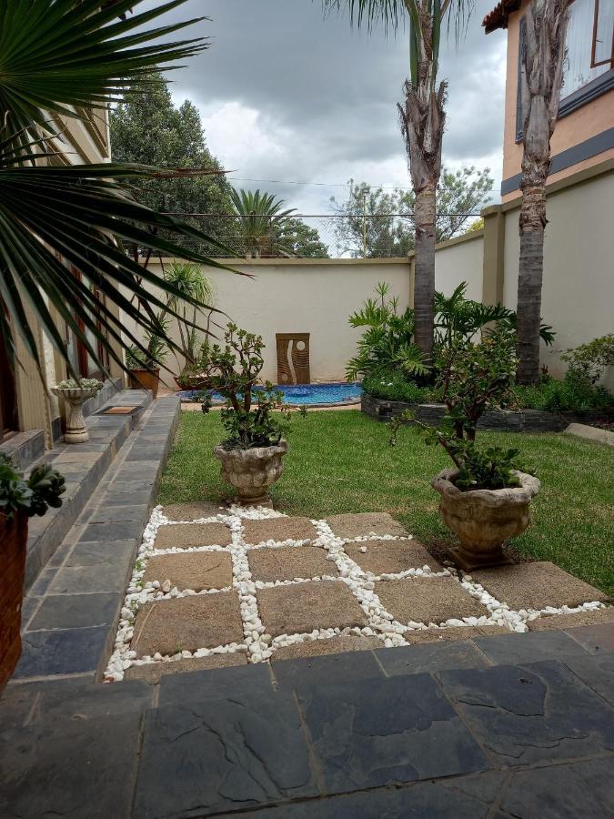 Troas Boutique Hotel Vanderbijlpark Bagian luar foto