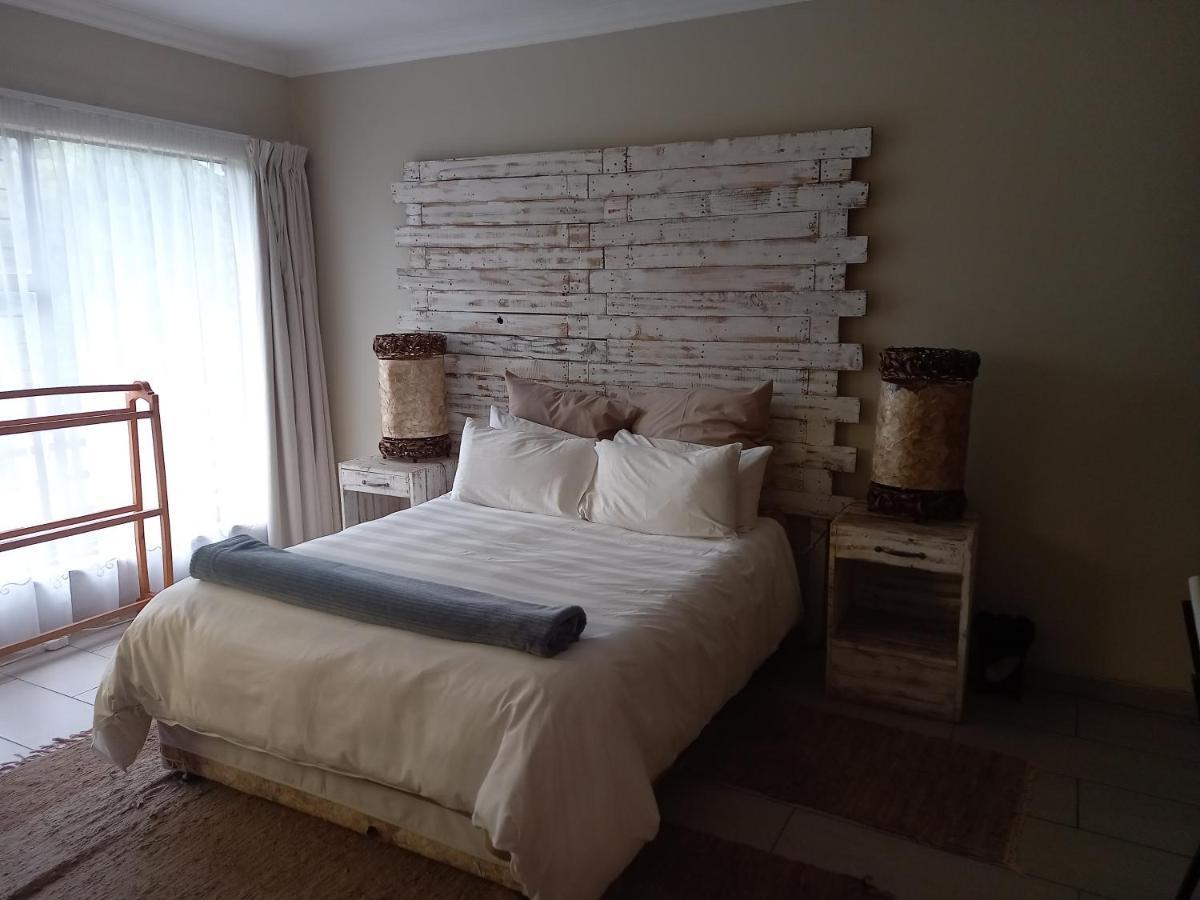 Troas Boutique Hotel Vanderbijlpark Bagian luar foto